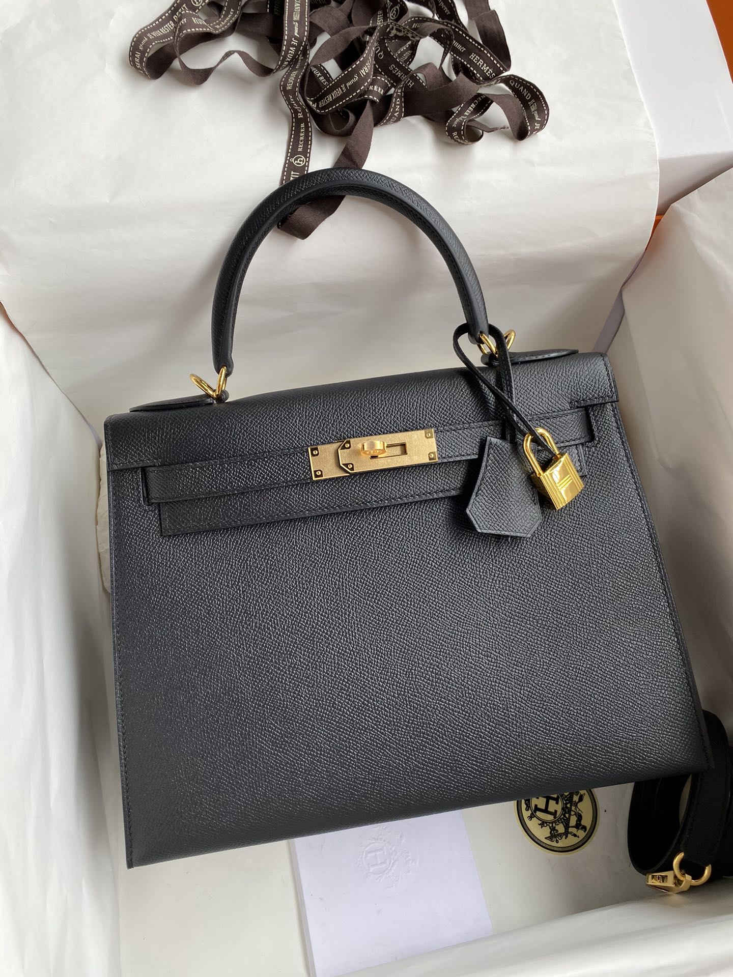 Hermes Kelly 28cm Handbag Shoulder Bag in Black Epsom Leather